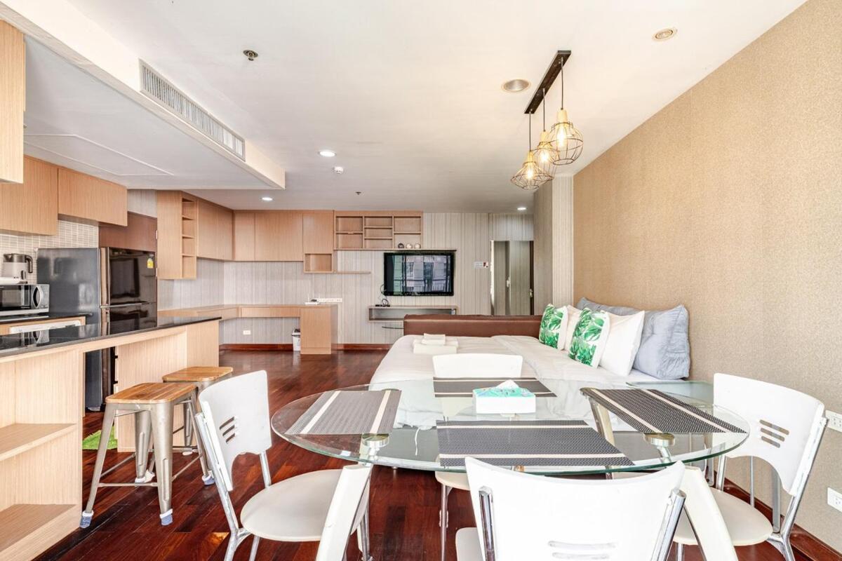 Large With 2beds Bts Chitlom Sukhumvit Bkk * Bangkok