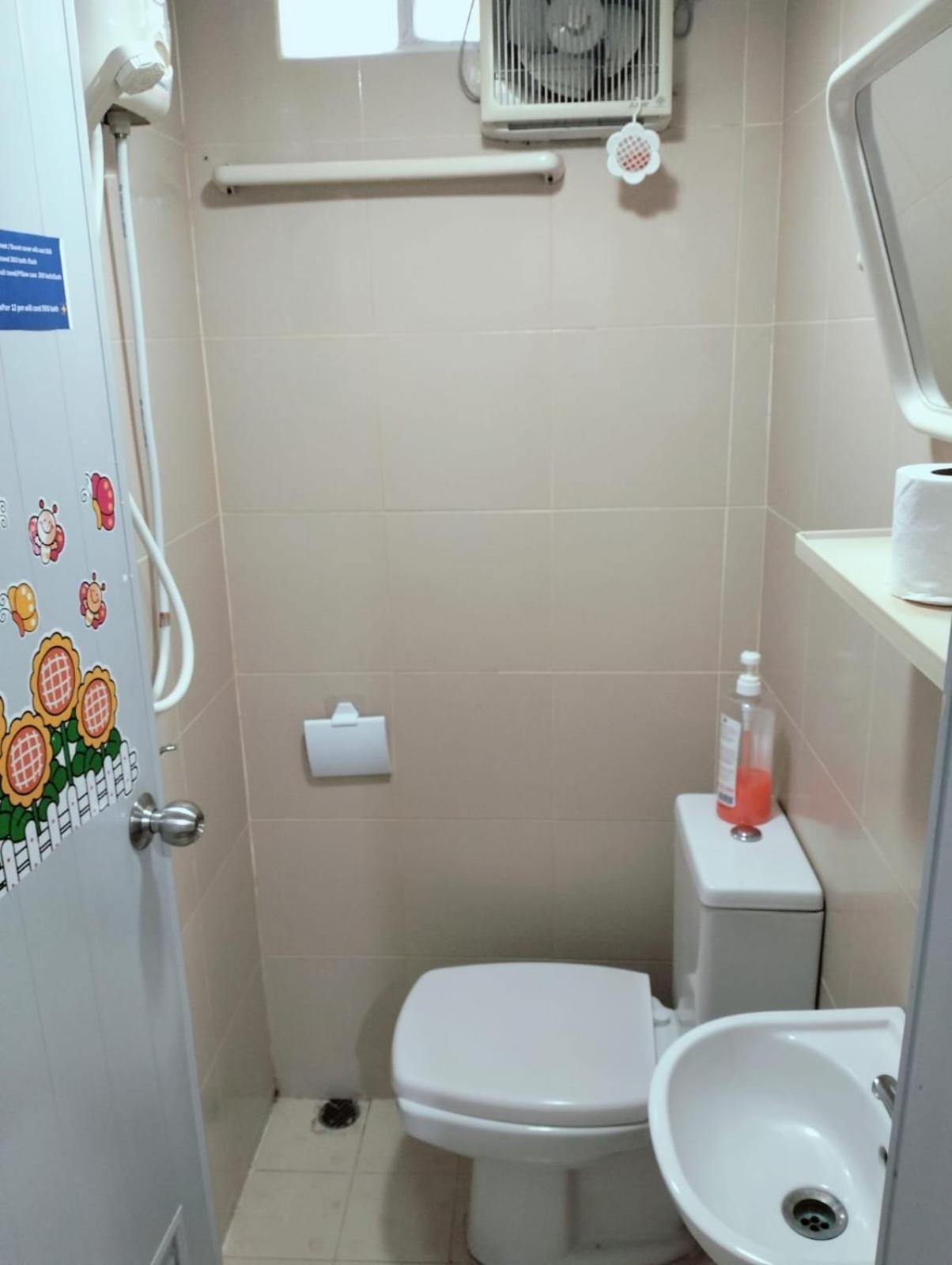 Gasthuis Ree House@soi Cowboy-asoke Bts-mrt *