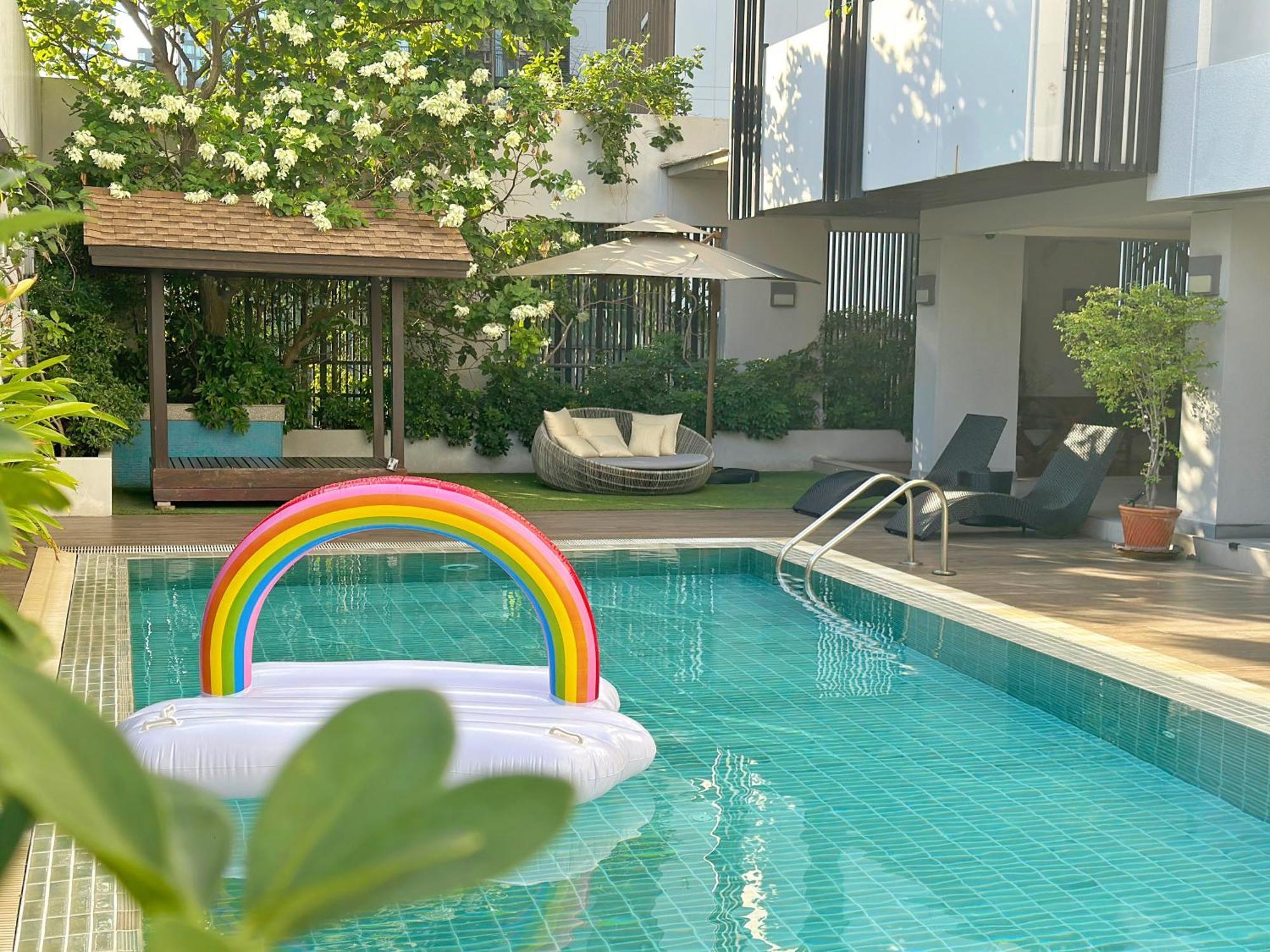 Spacious Sukhumvit Ment Near Emsphere Bts Phrom Phong Apartment *