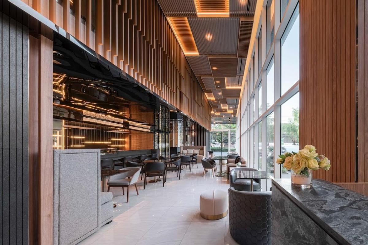Leilighet Luxury Ekkamai With Sky Infinity Pool Bangkok