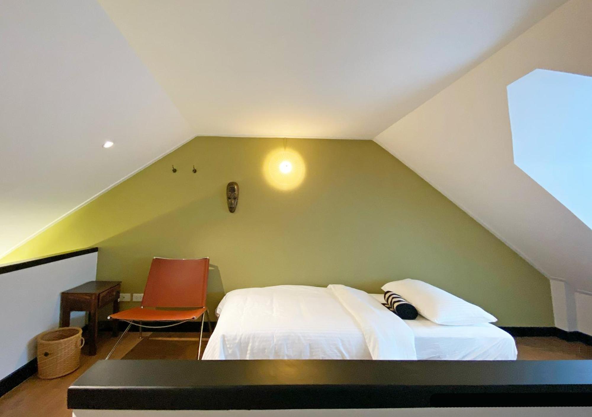 Cozy Artist Gem In Chinatown, Stroll To Mrt & Appartamento Bangkok
