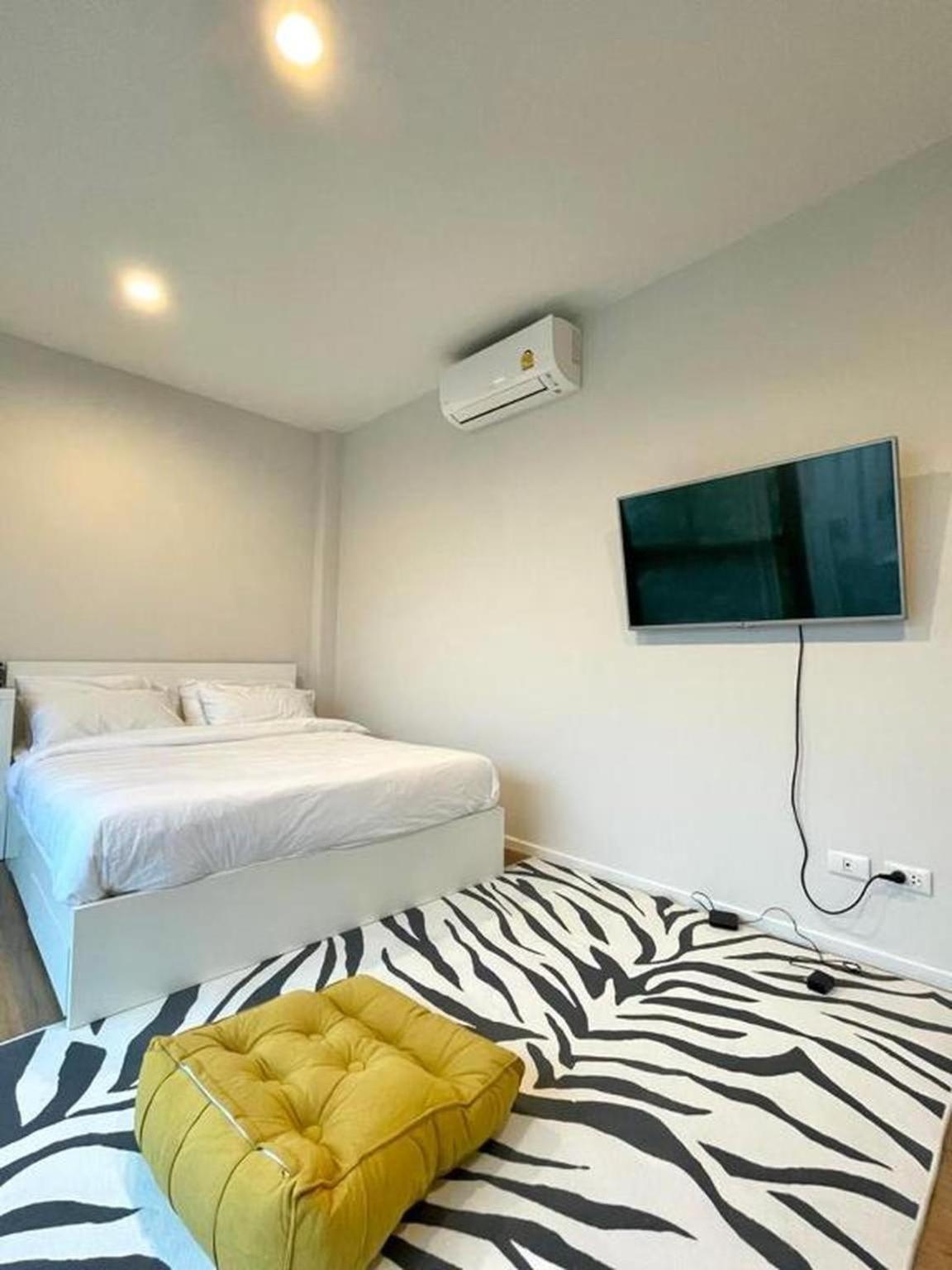 Stylish2bd Pool&gym Near Airport Nhà nghỉ