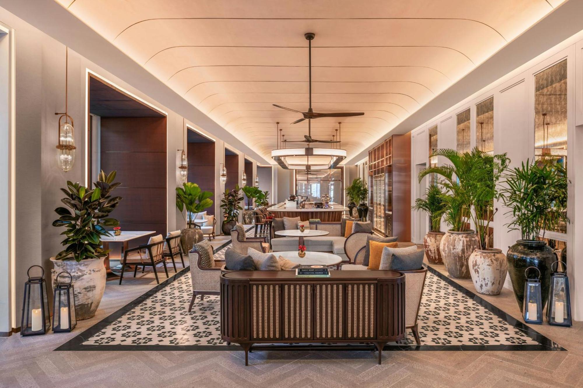 The Ritz-carlton, Hotel