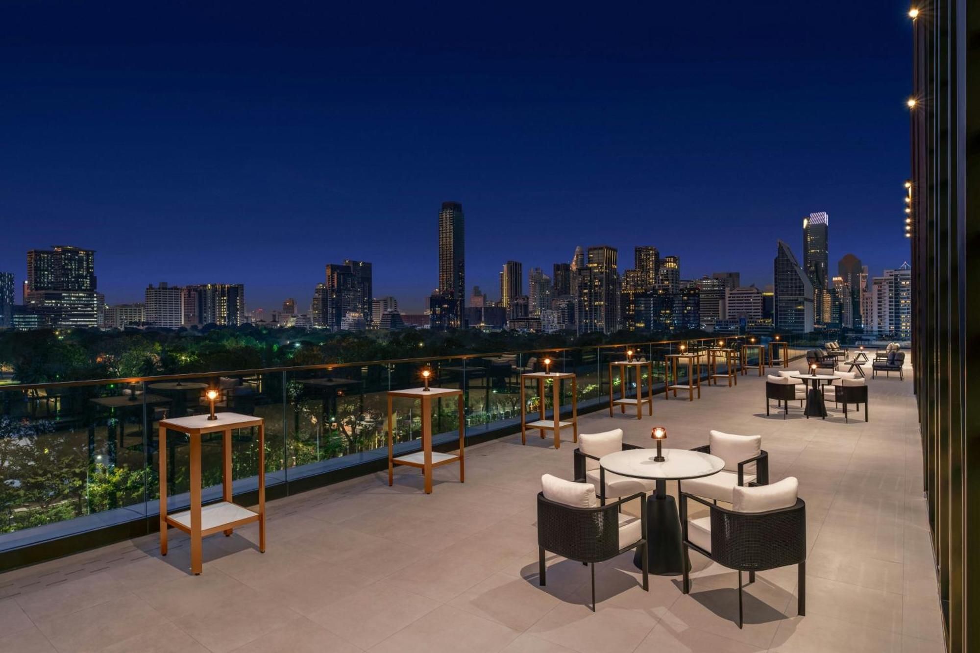 The Ritz-carlton, 5* Bangkok
