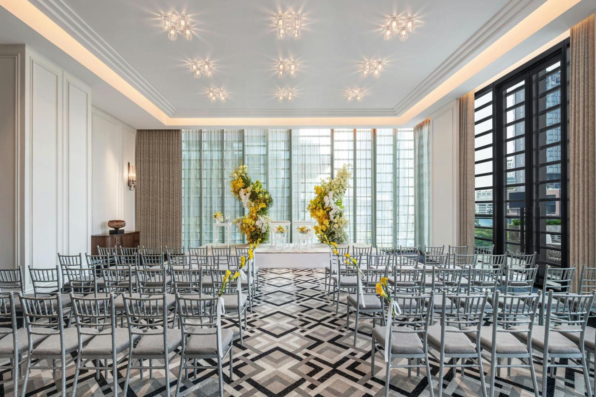 Hotel The Ritz-carlton, 5*