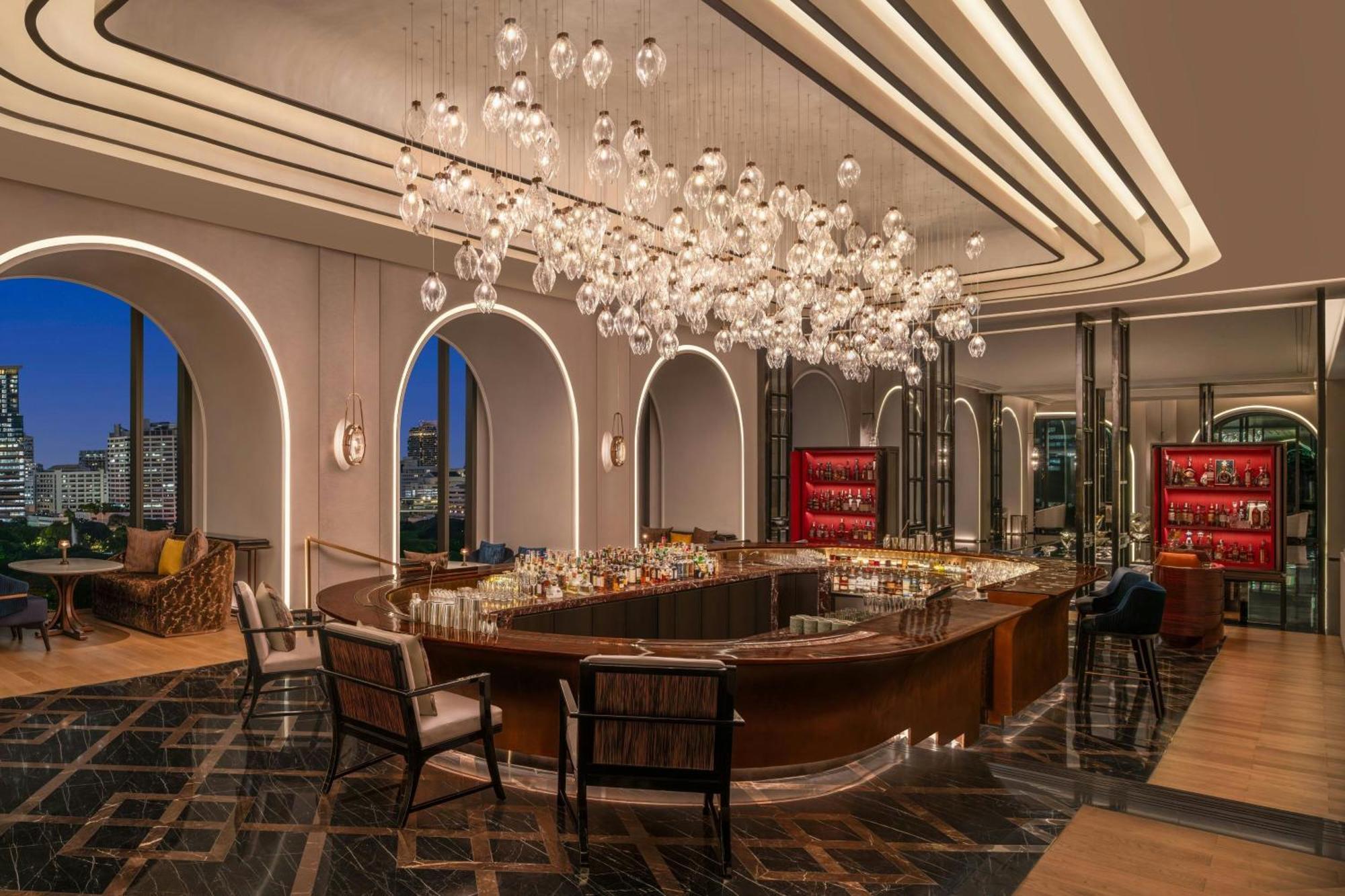 The Ritz-carlton, Hotel 5*