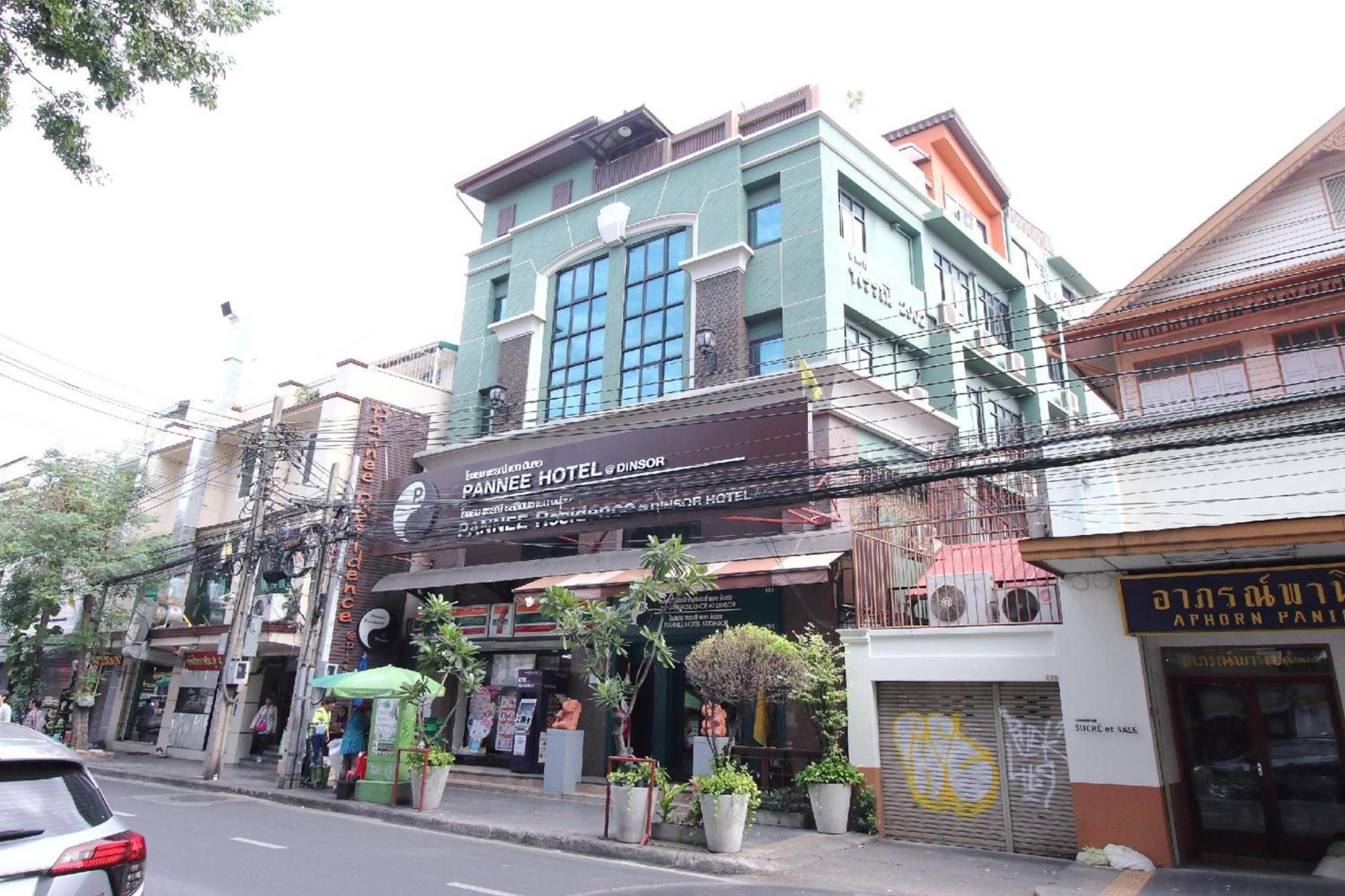 Super Oyo 483 Pannee Khaosan 3*