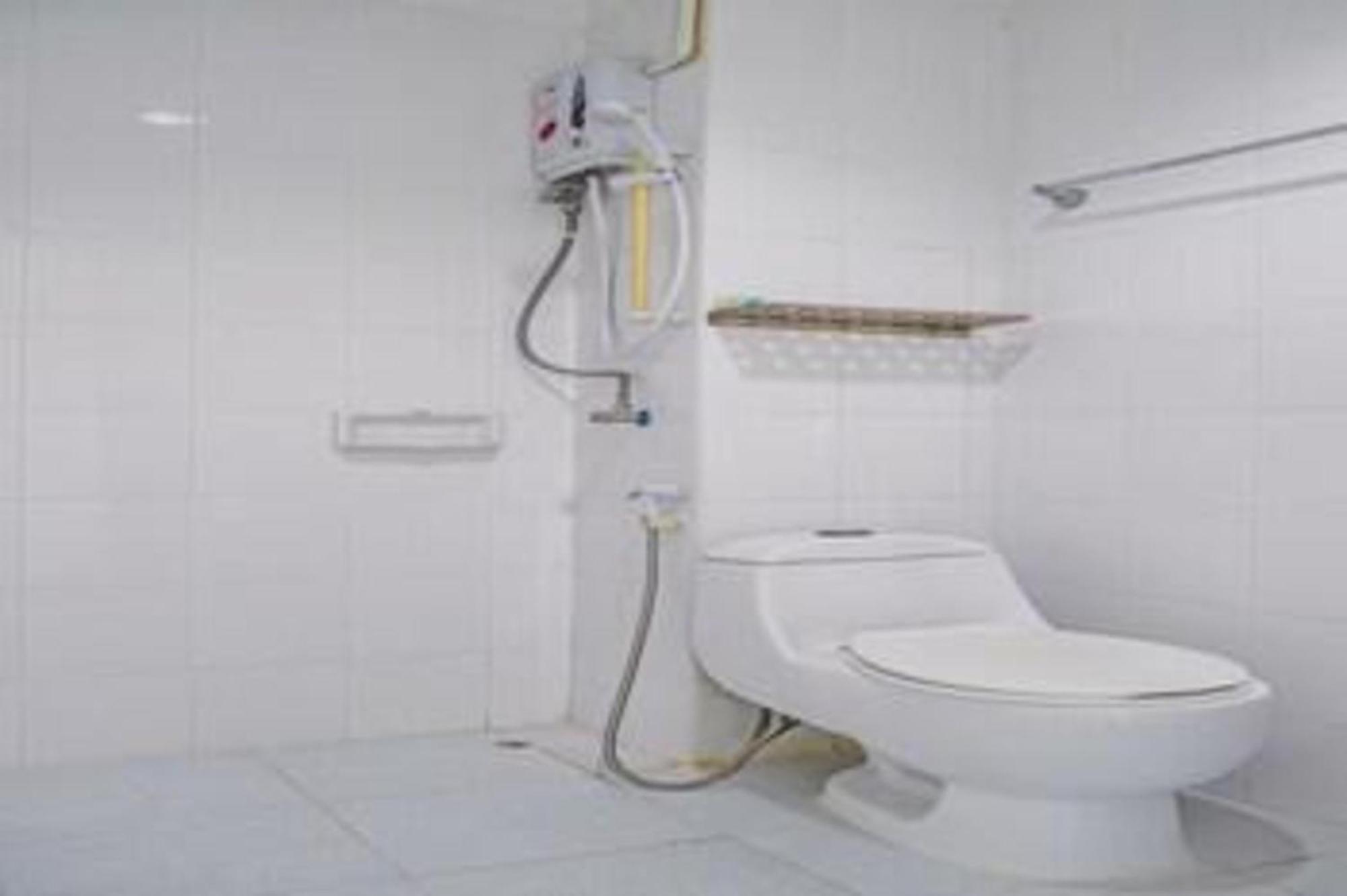 Hotell Super Oyo 498 Ladawan Bangkok