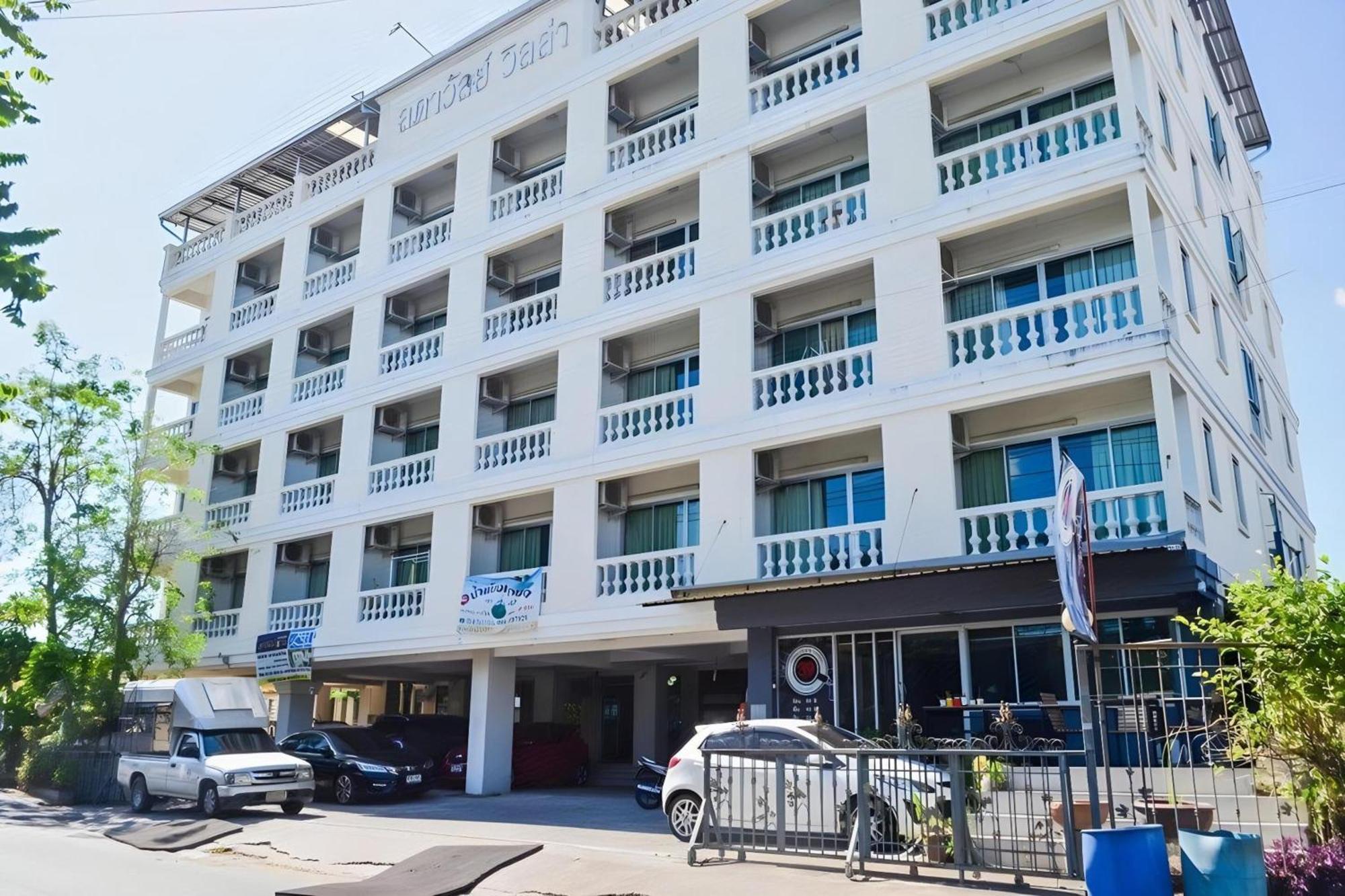 Hotell Super Oyo 498 Ladawan Bangkok