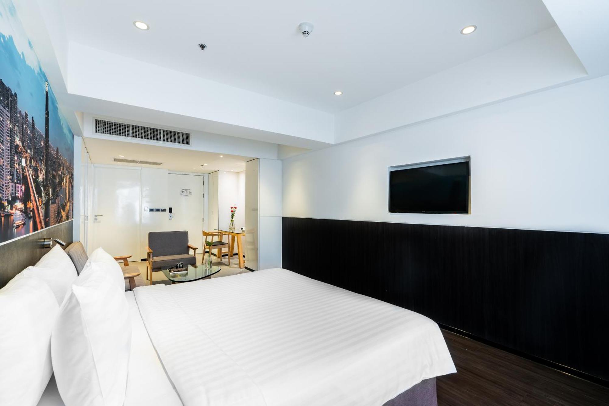 Galleria 12 Sukhumvit By Compass Hospitality Khách sạn