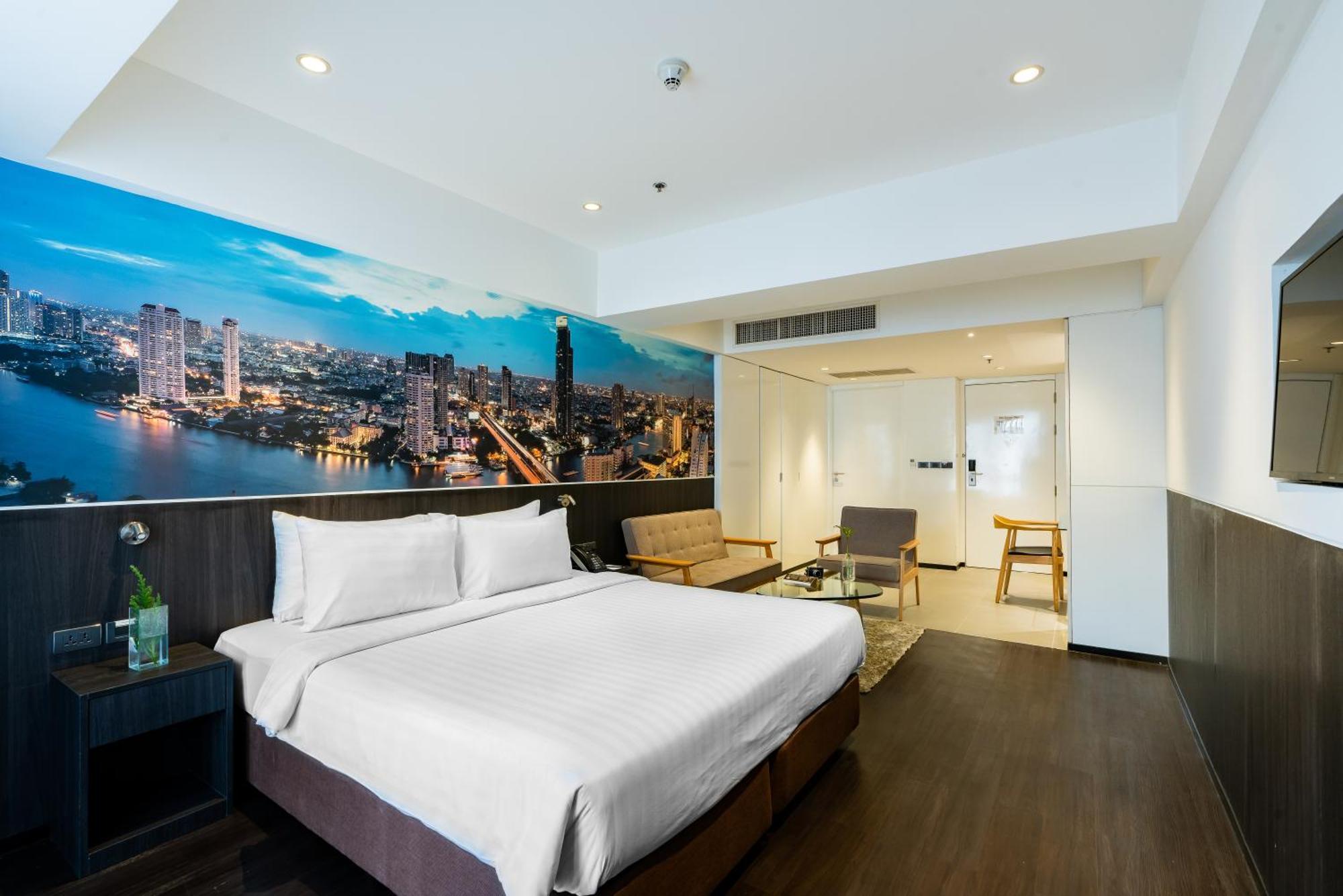Galleria 12 Sukhumvit By Compass Hospitality Khách sạn Bangkok