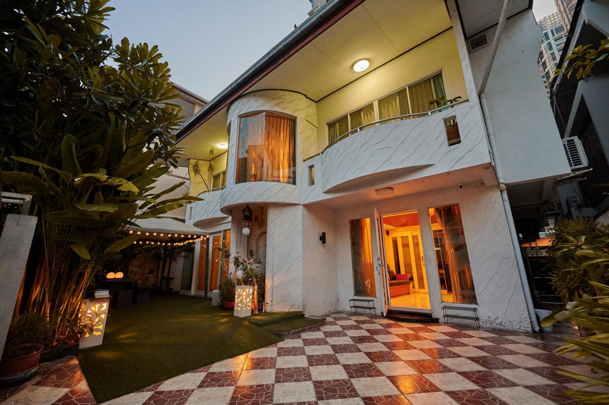 Low-rise House For Groups Near Bts & Emdistrict For Spacious Cozy * Bangkok