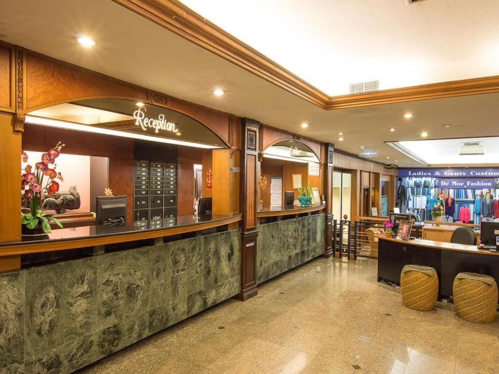Khách sạn De Moc Bangkok