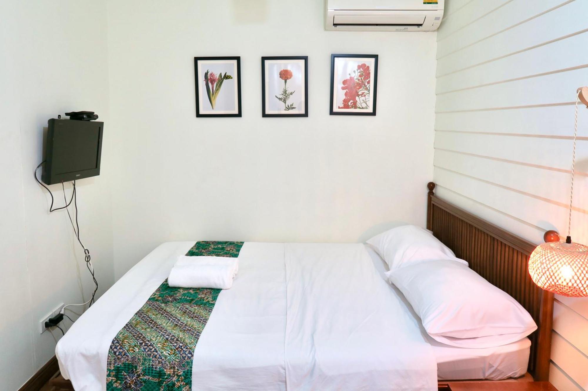Guest house Les Fleurs 2*