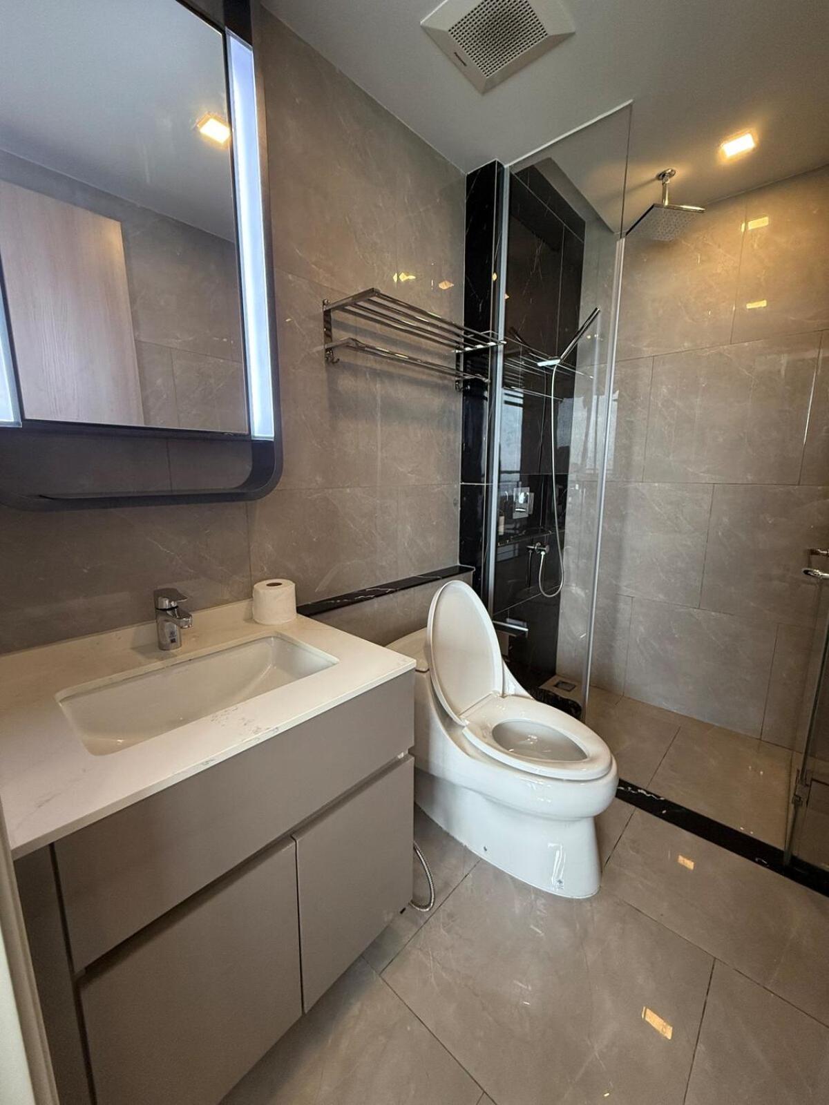 Pangsapuri Luxury Amenities And View Bangkok