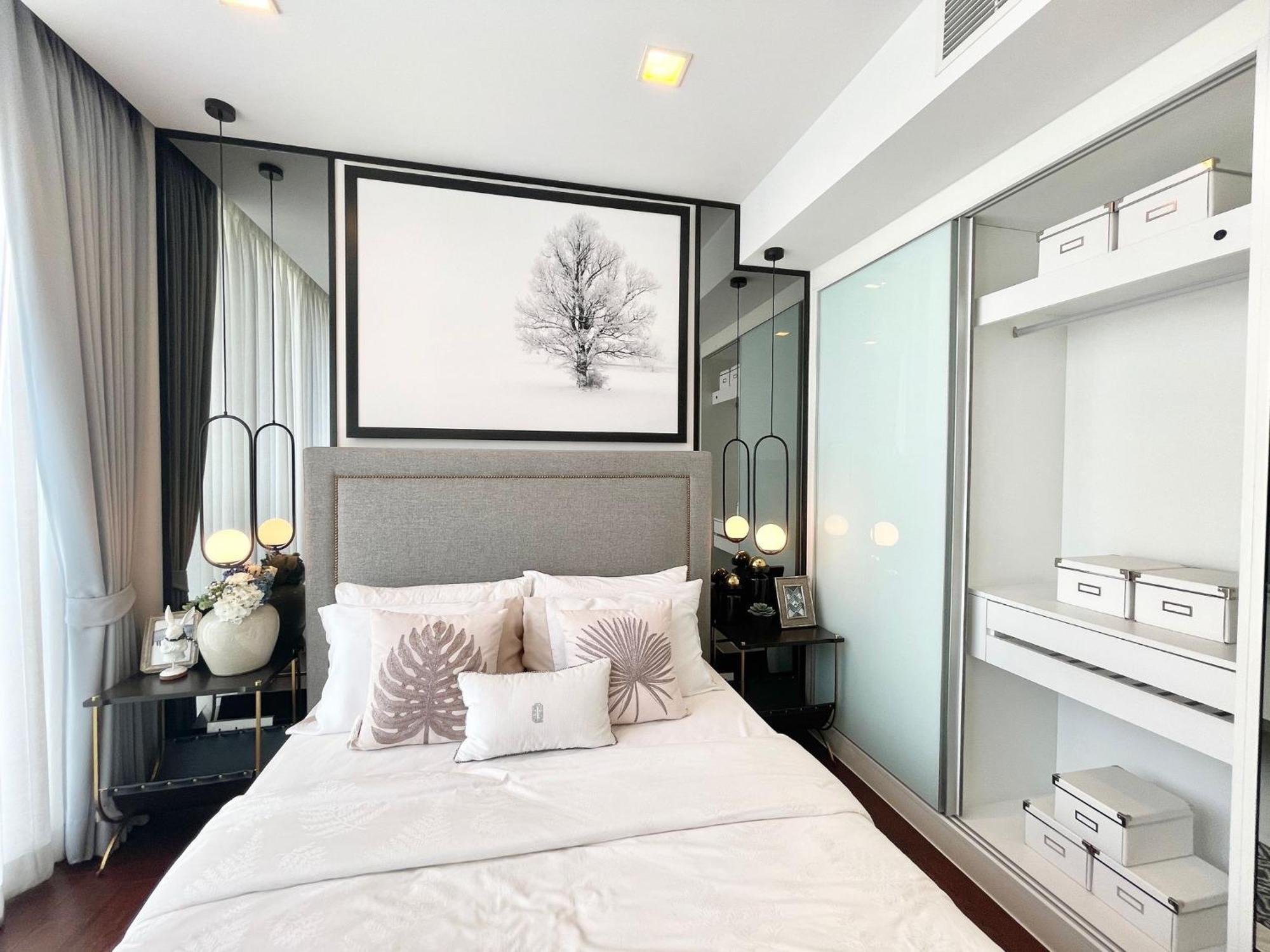 Luxury Modern Location Nana Asoke 65sqm 2 Bed 2 Bathroom Sleeps 4 * Bangkok