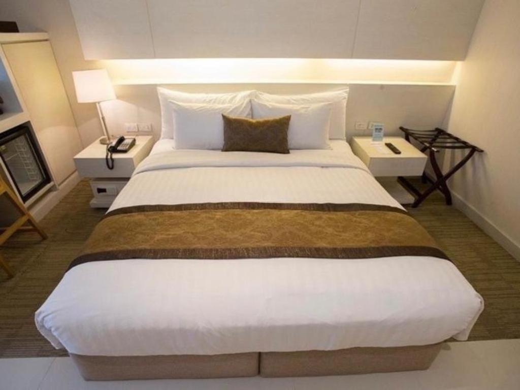 Hiptique Sukhumvit 13 Hotel