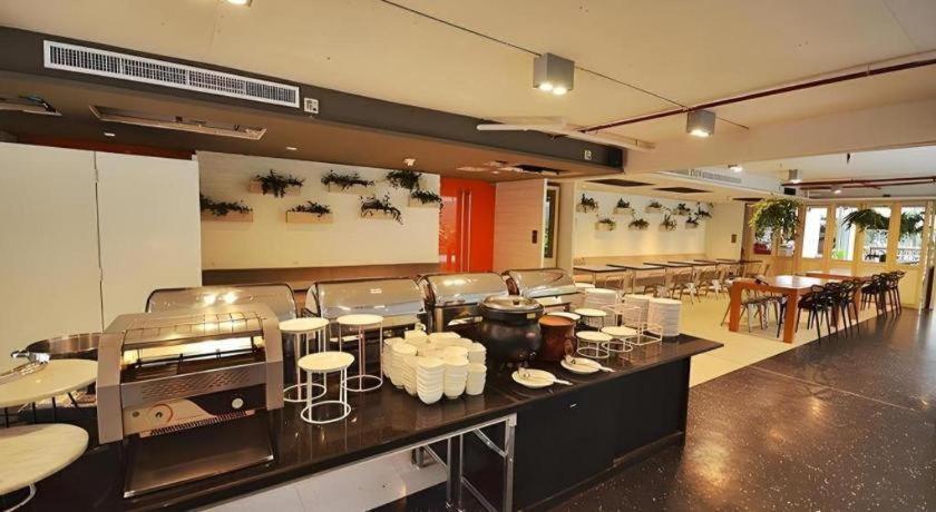 Hotel The Heritage Silom 4*