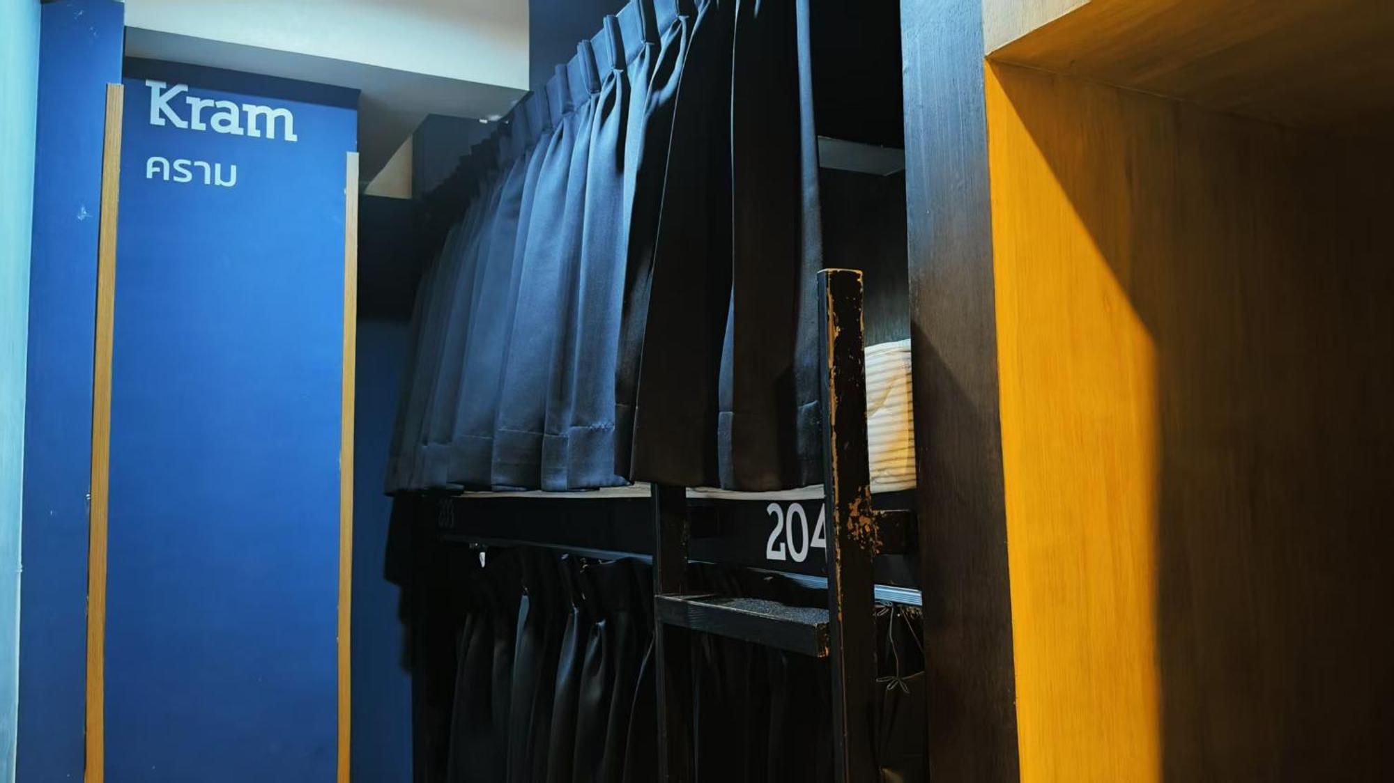 Apartment บ๊อบ Bob *