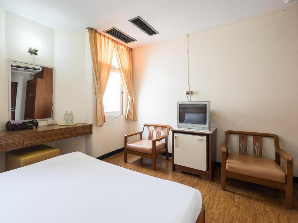 Muangphol Mansion Khách sạn 3*