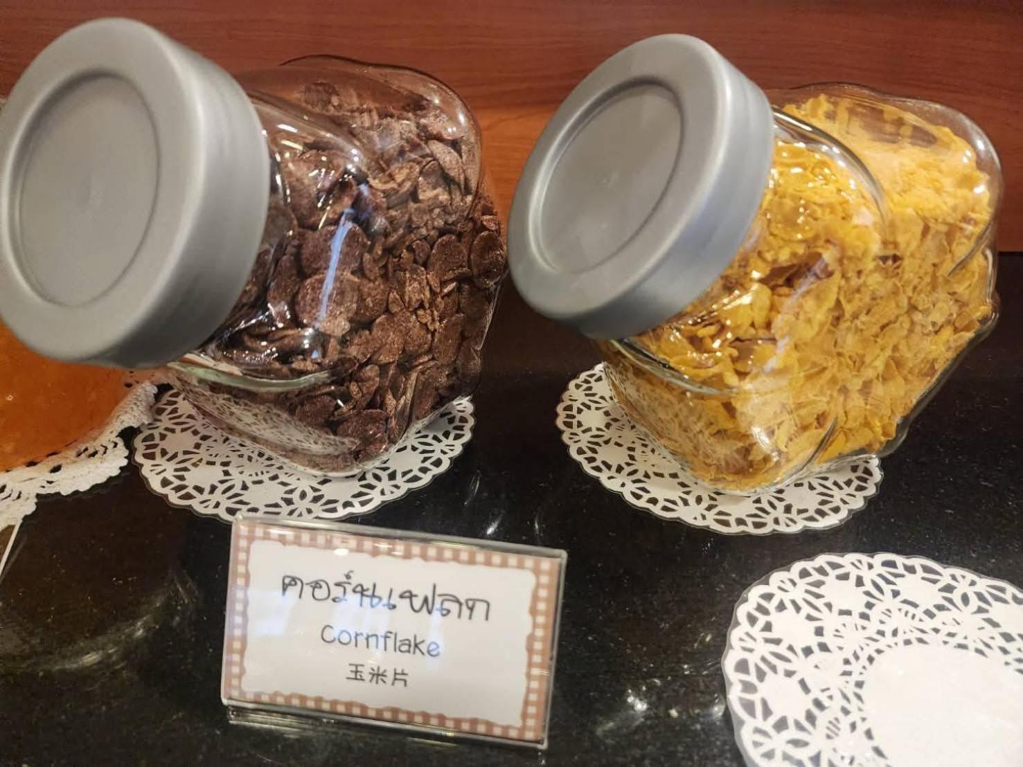 Boutique Poo-yai Lee Khách sạn 3*