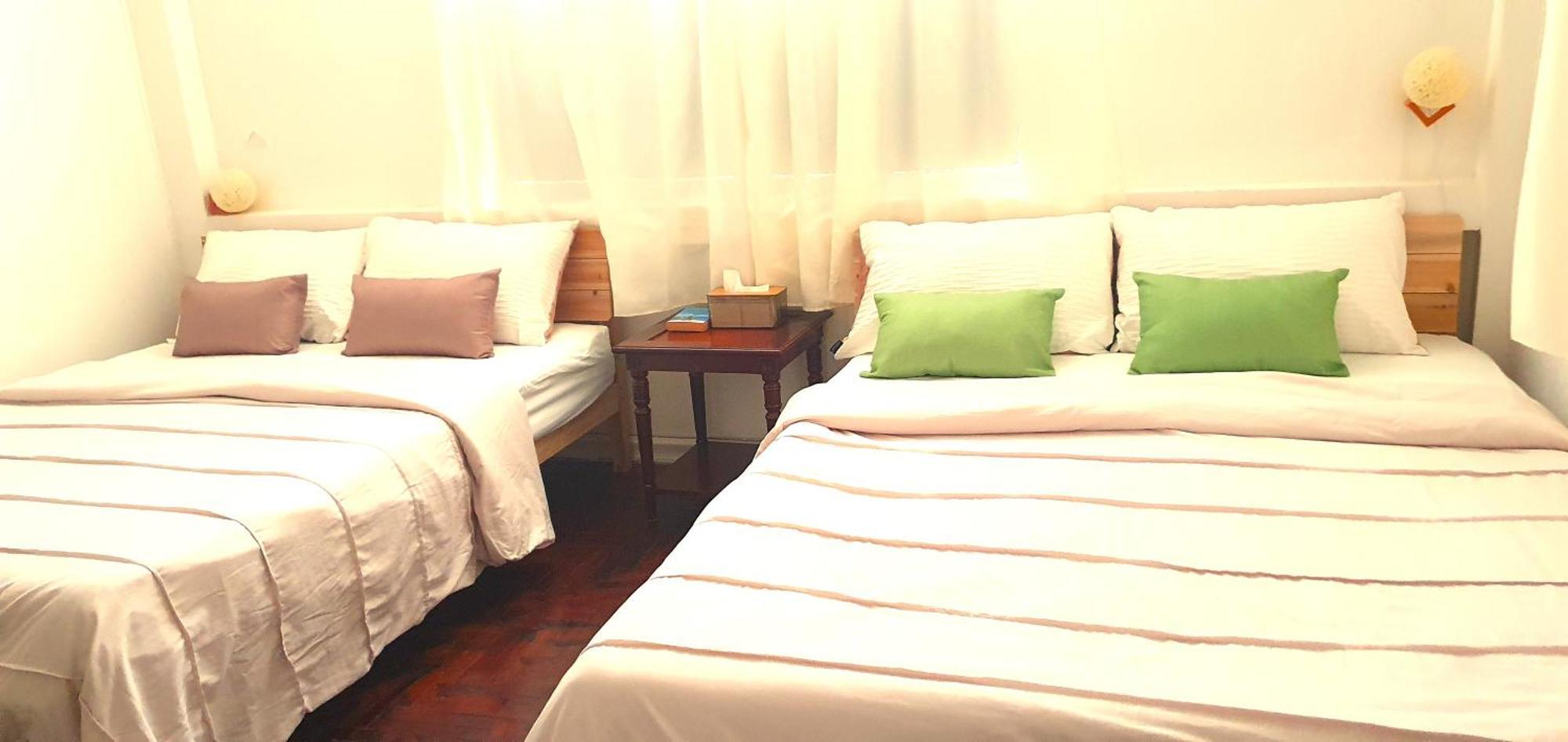Entire House For 16 People - Walking Distance From Bts Onnut Nhà nghỉ Bangkok