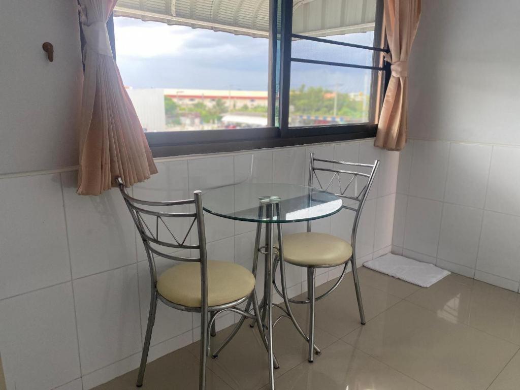 Rimnam Suk Sawat 70 Hotel Bangkok