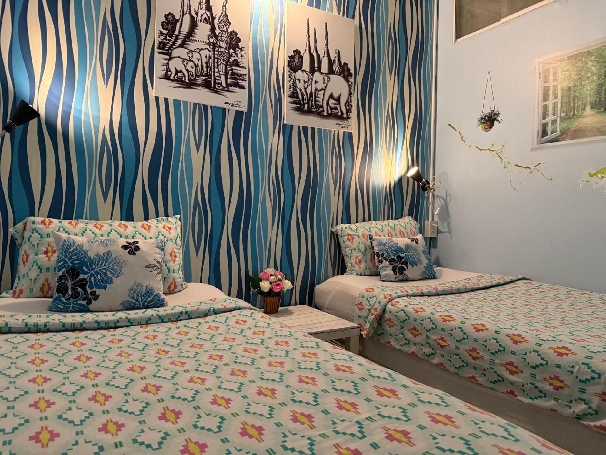 Hostel Baan Nampetch *