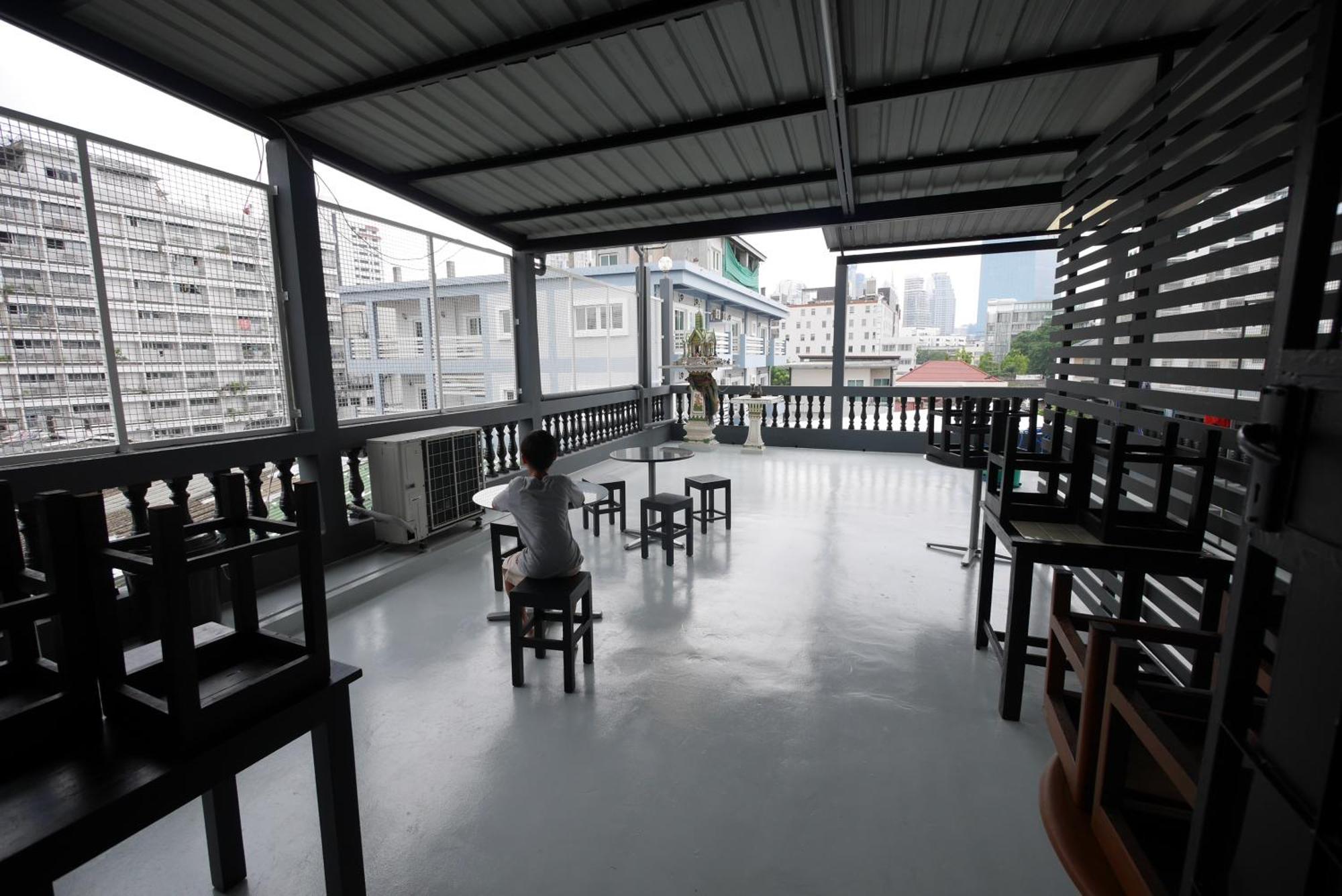 Lee * Bangkok