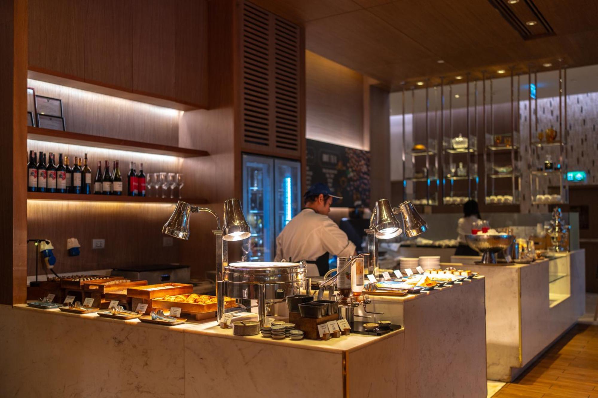 Hotel Radisson Blu Plaza 5*