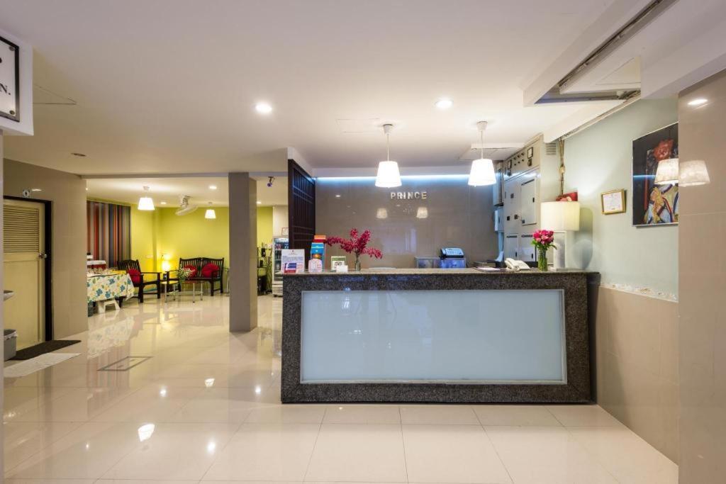 House Hotel