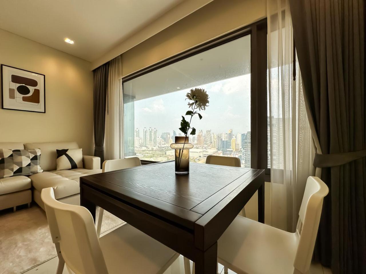 Apartamento Spacious High Rise 2br - Ultra Fast Wifi - Phrom Phong *
