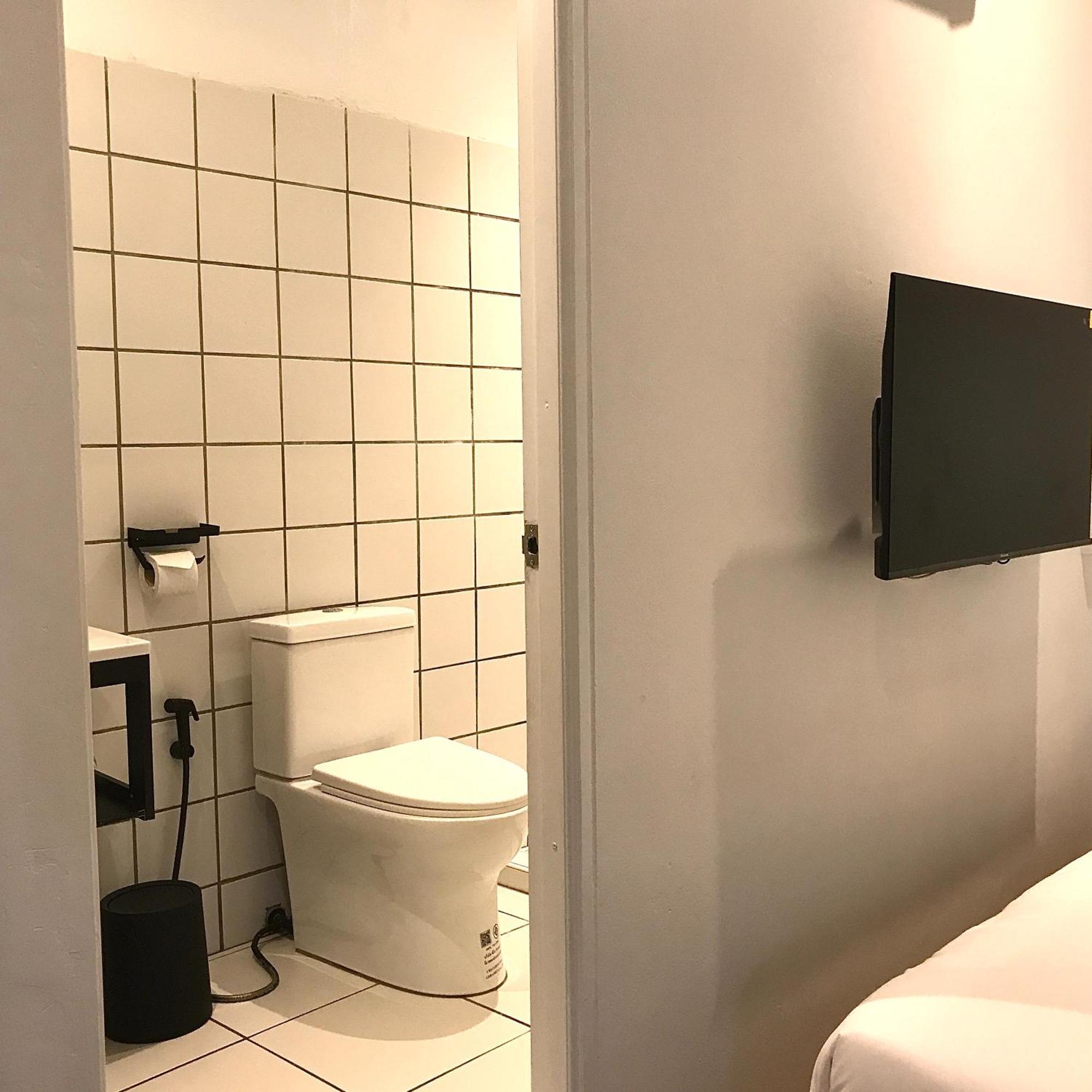 Beige Poshtels + Netflix * Bangkok