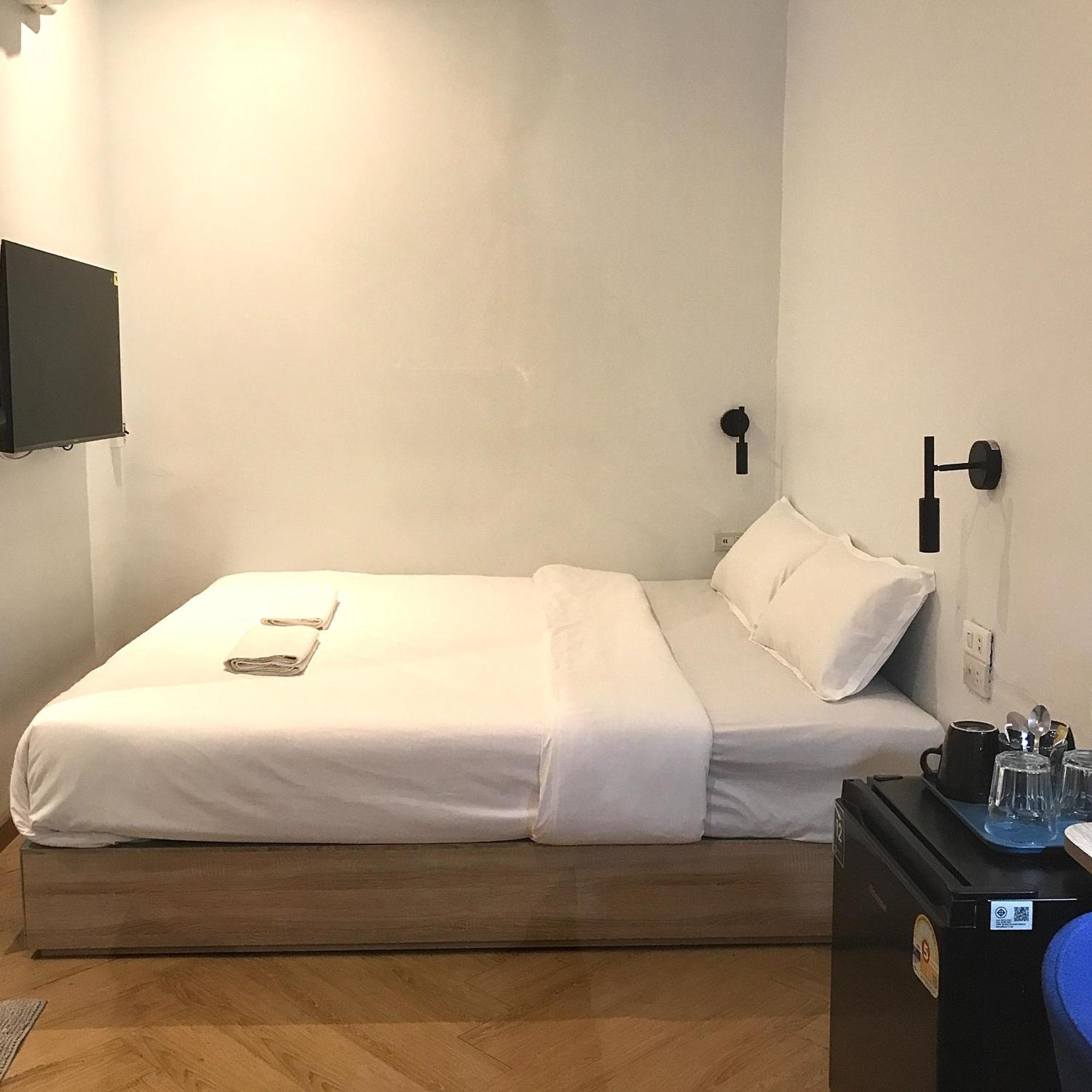 Beige Poshtels + Netflix Ostello *