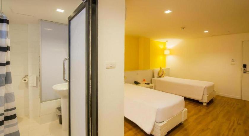 First House Hotel 3*