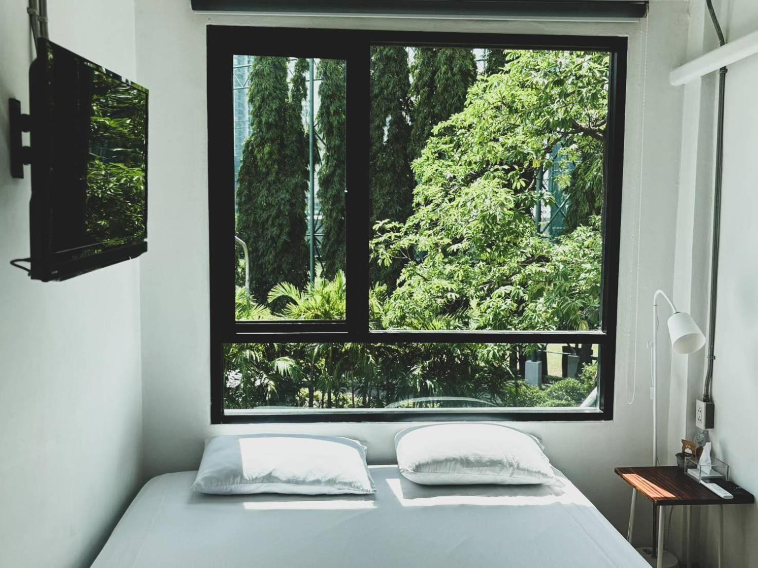 Holy Sheet Albergue *