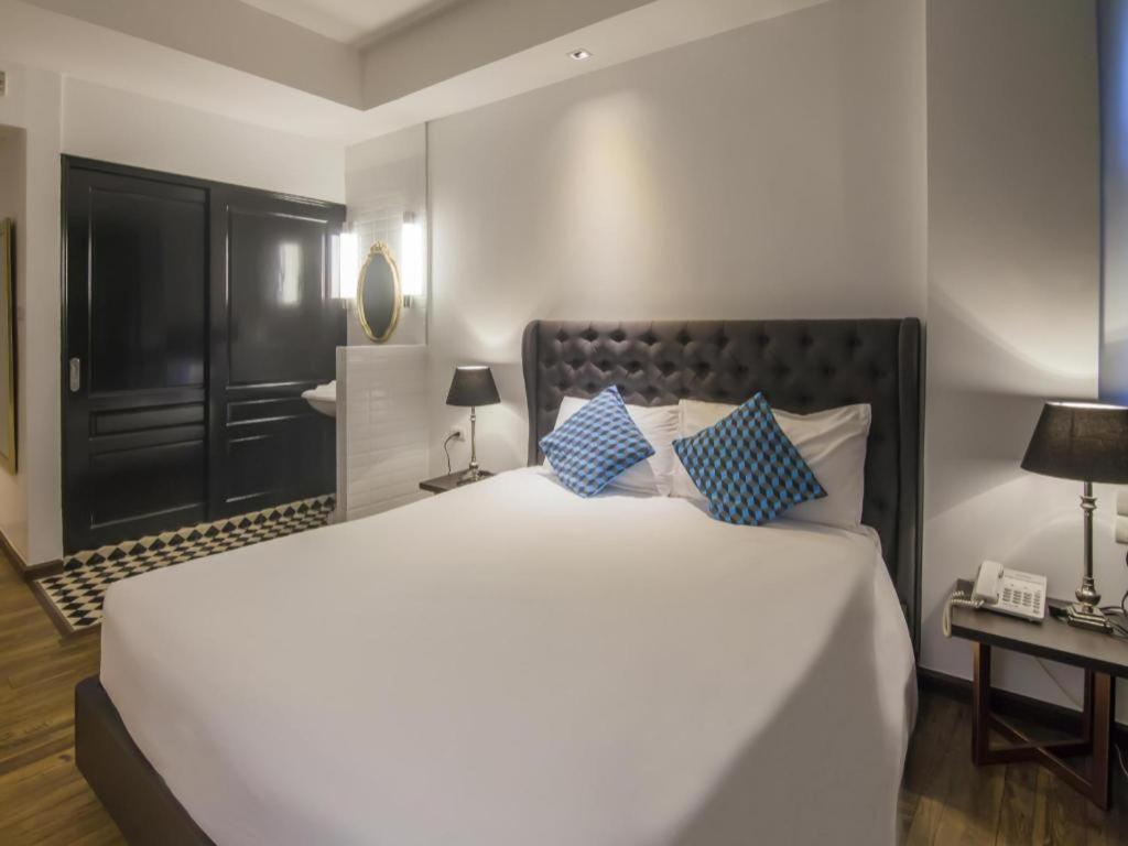 First House Hotel