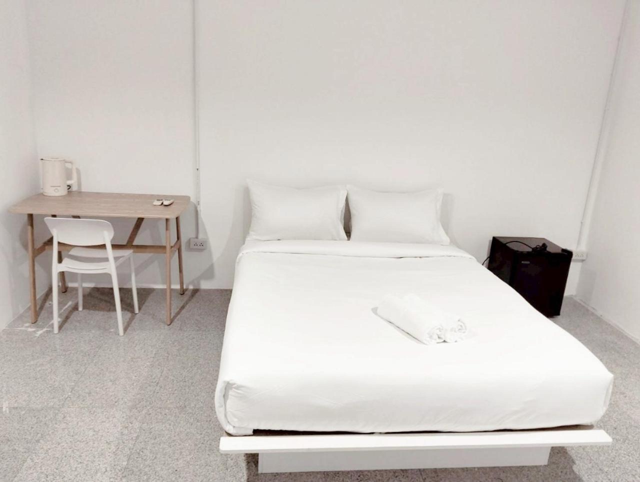 Mitr Sukhumvit 2 - Bts Nana Apartment
