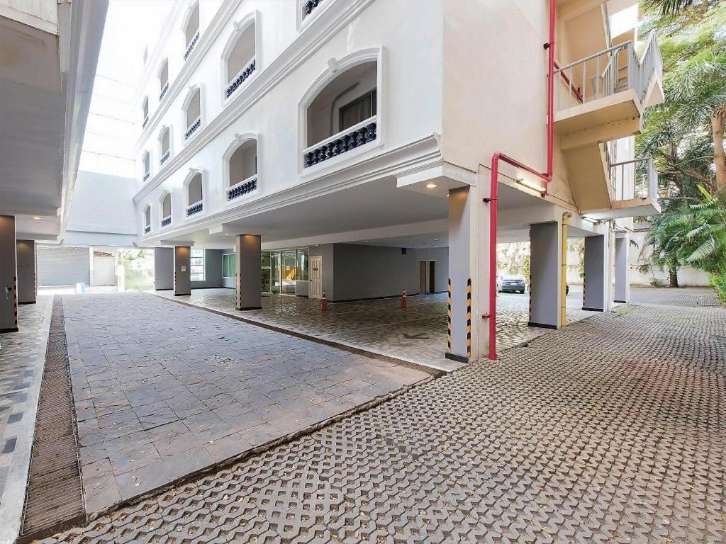 Romance Srinakarin Khách sạn 3*