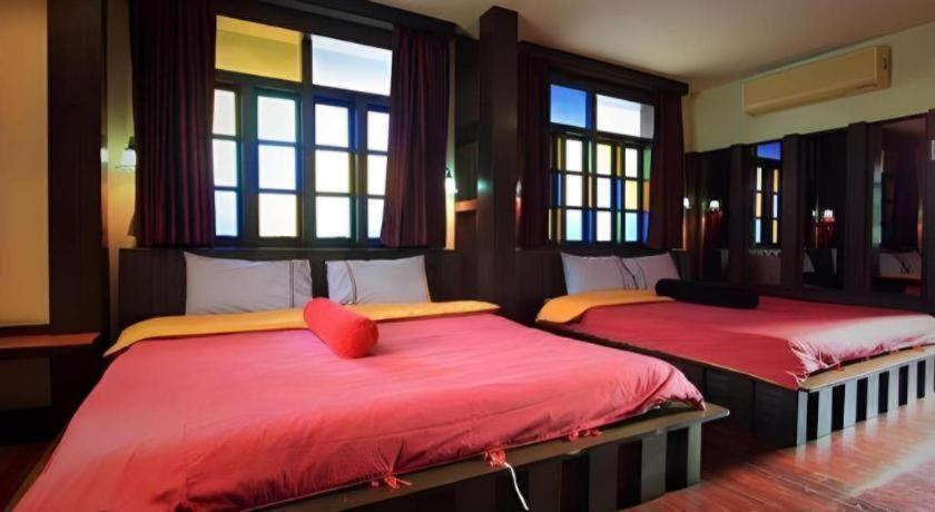 Pak Ping Ing Tang Boutique 4*