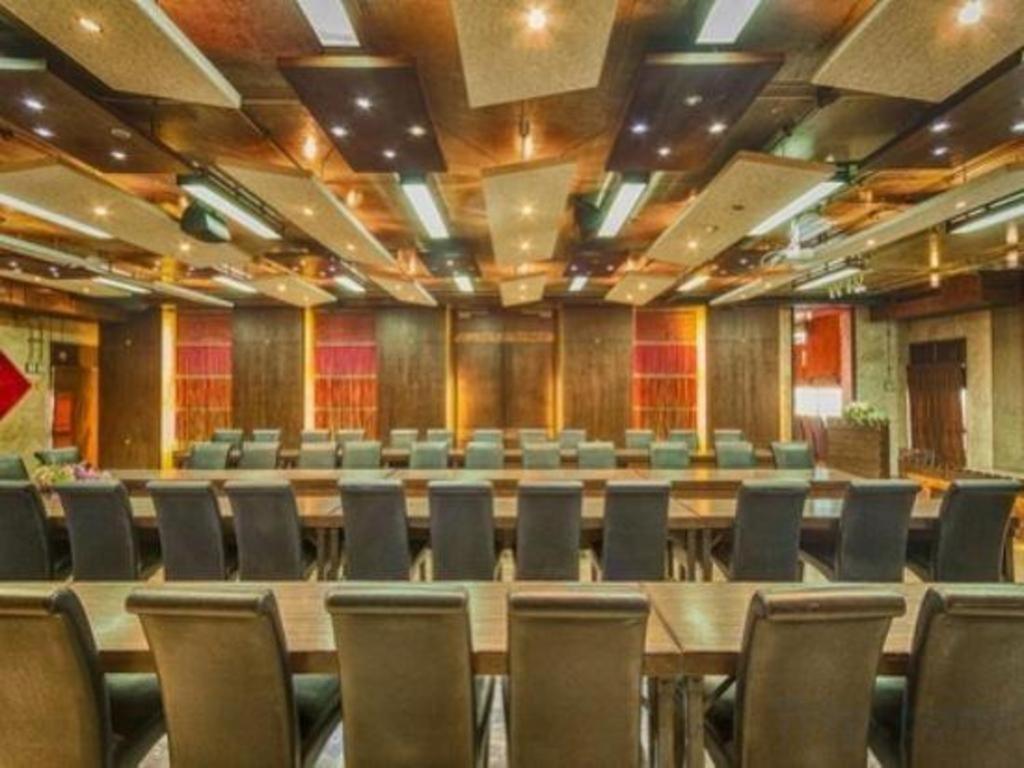 Pak Ping Ing Tang Boutique Bangkok
