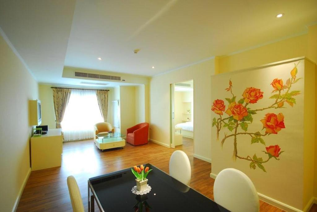 Hip Hotel 3*