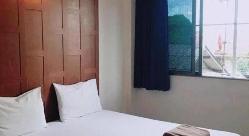 Hostal New Siam *