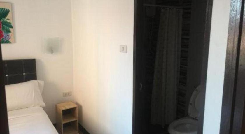Hostel Hoppers Place Donmuang *
