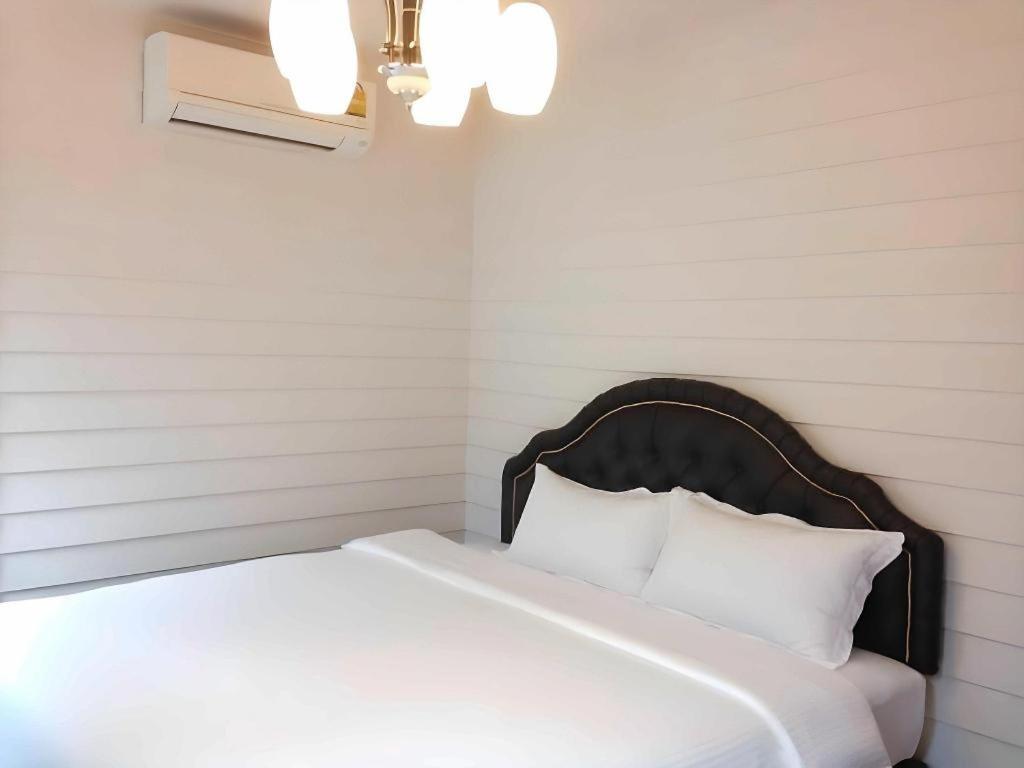 Ban Thungdang Housetel