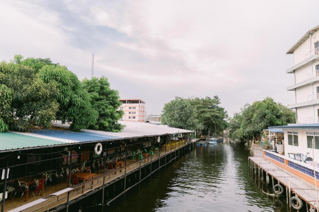 Rimnam Suk Sawat 70 Hotel Bangkok