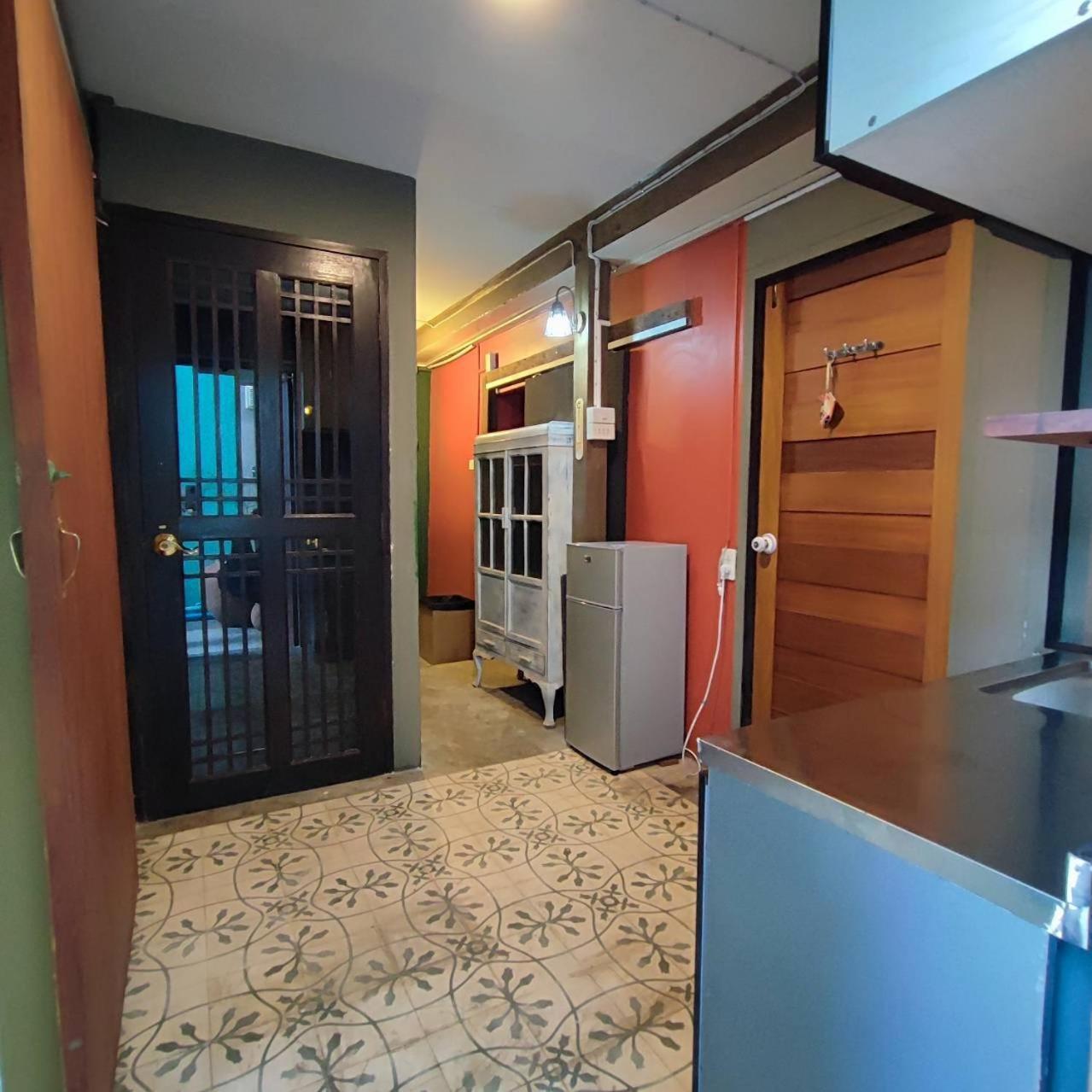 Non House บ้านนอนโฮสเทล Vandrerhjem Bangkok