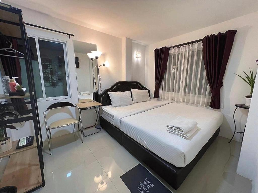 Ban Thungdang Housetel Hotel