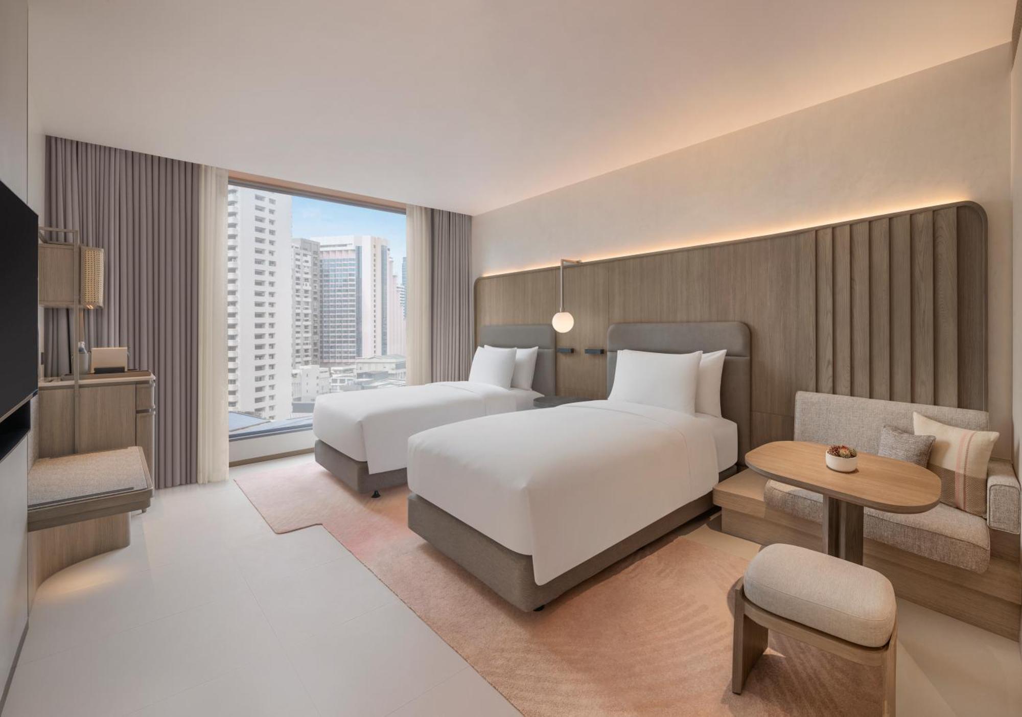 Hotel Kromo Bangkok, Curio Collection By Hilton Bangkok