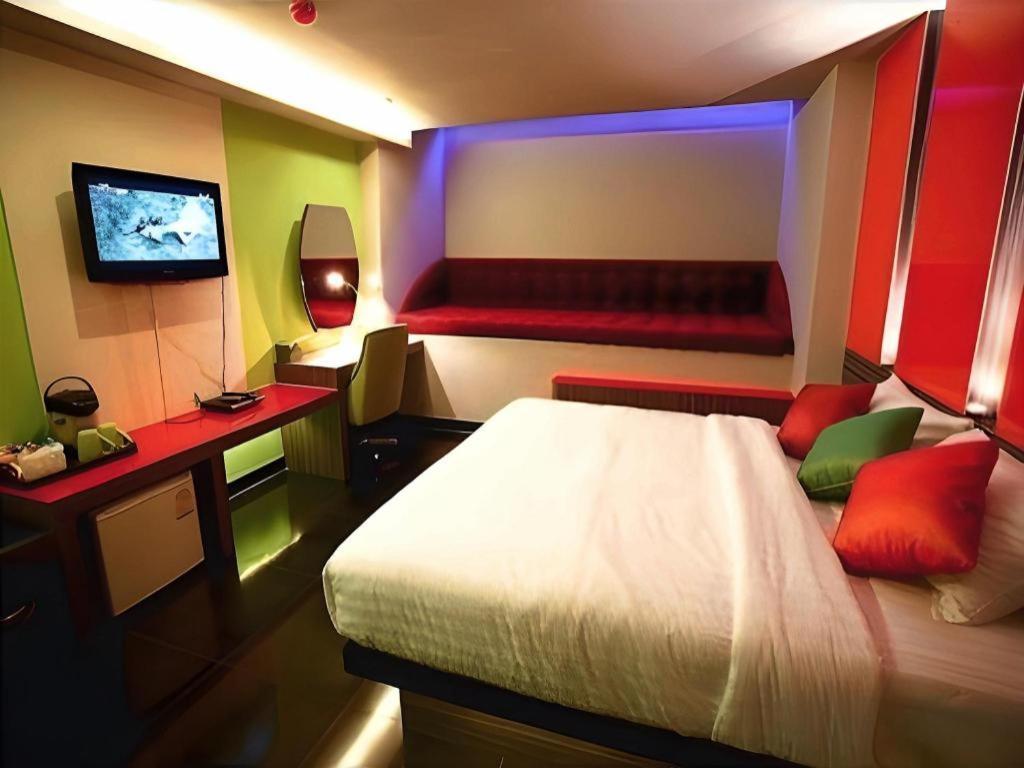 Heaven@4 Hotel